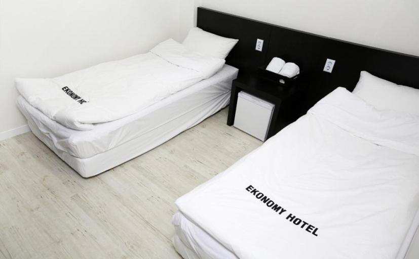 Ekonomy Hotel كومي المظهر الخارجي الصورة